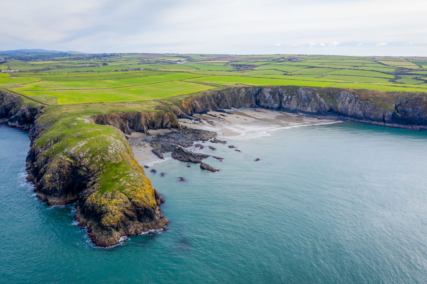 Traeth Llyfn Beach | Visit Pembrokeshire